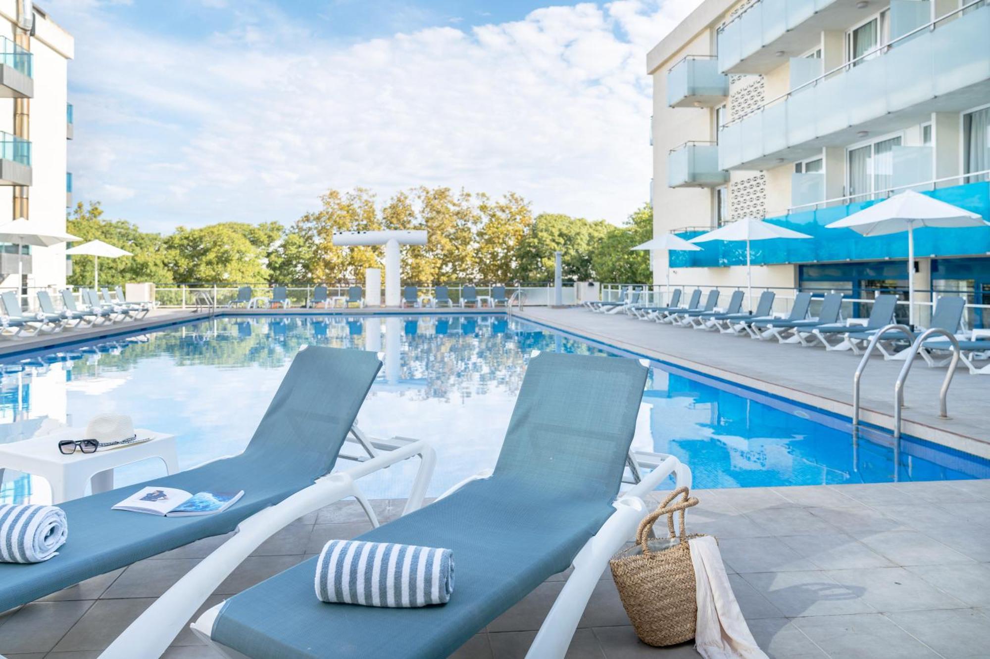 Aparthotel Ona Паламос Экстерьер фото